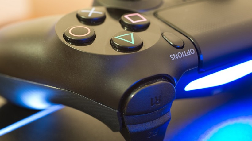 DualShock 4 não sincroniza com o PS4? Veja como resolver!