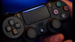 Nova patente de controle da Sony sugere DualShock com touchscreen