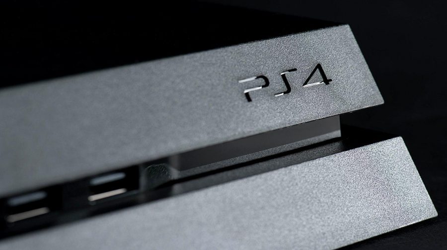[Curiosidade] Por que o PlayStation 4 'estala' mesmo desligado?