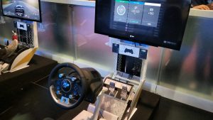 Testamos na BGS 2017: T-GT, novo volante da Thrustmaster