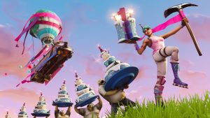 Fortnite celebra primeiro aniversário com itens gratuitos e desafios temáticos