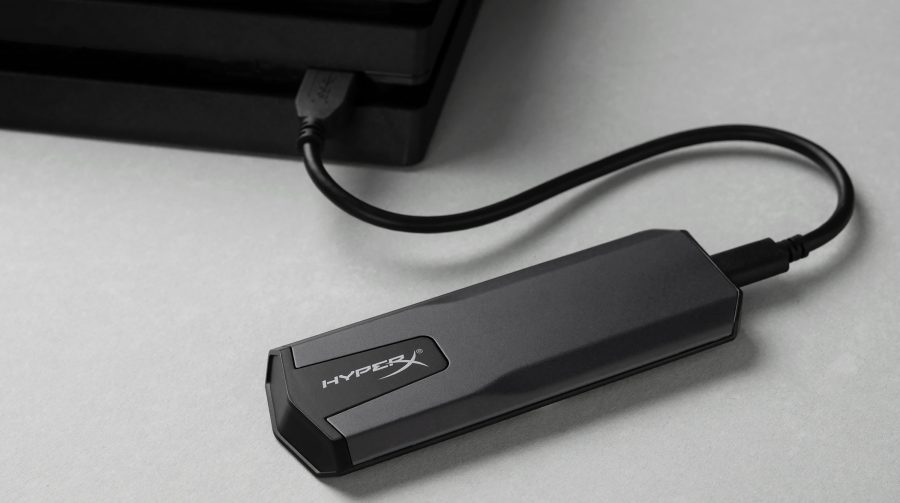 [BGS 2018] HyperX lança fone e SSDs compatíveis com PlayStation 4