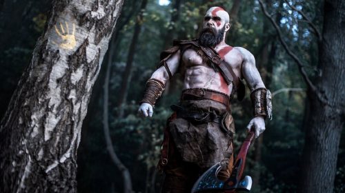 God of War: cosplayer recria momentos icônicos do jogo em belas imagens