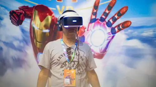 Testamos: Iron Man VR transforma jogador em herói