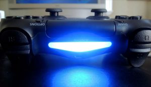 Patente do DualShock 5 revela: controle sem lightbar!