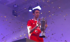 Brasileiro vence FUT Champions Cup de FIFA e faz história