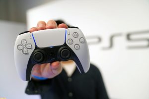 Funções dos botões “X” e “O” do DualSense não serão invertidas no Japão