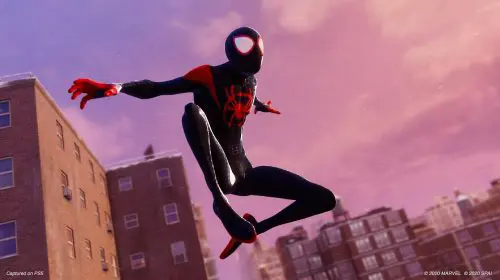 Marvel revela 11 minutos de gameplay do Miles Morales com o traje do 