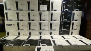 “Cambista” compra 221 unidades do PS5 para revender pelo dobro do preço