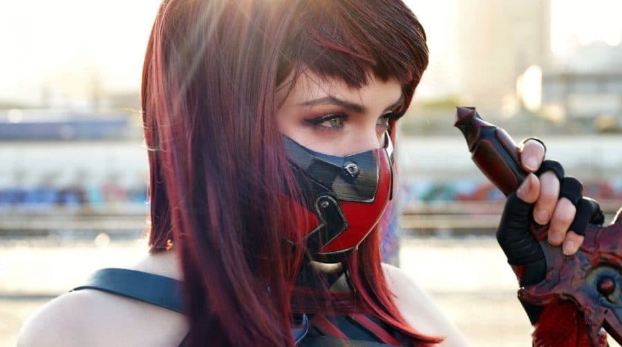 Criador de Mortal Kombat compartilha cosplay incrível de Skarlet