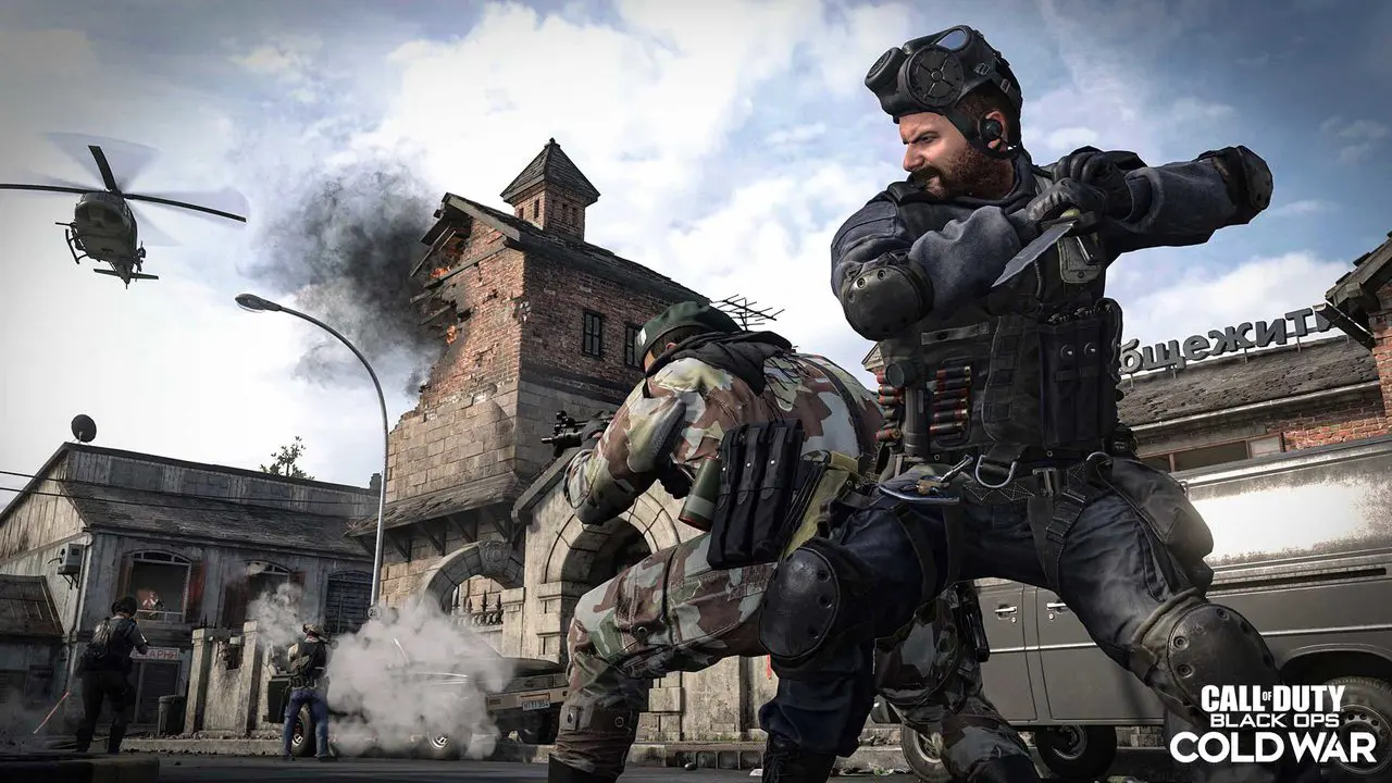 Imagem do novo operador Price da 3ª temporada de Black Ops Cold War e Warzone com uma arma
