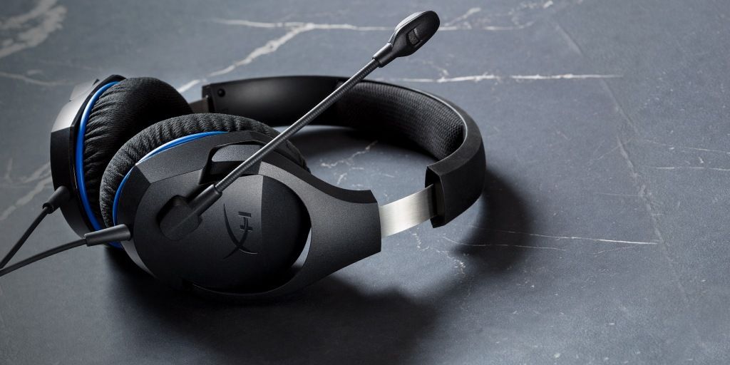 Foto do Headset da marca hyperX modelo Cloud Stinger Core para PS4 um dos headsets em promoção na Amazon