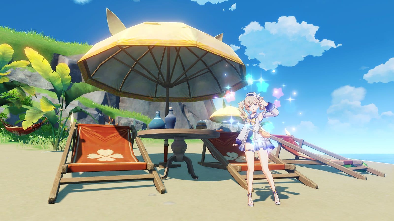 Imagem do update 1.6 de Genshin Impact de uma personagem com traje de banho na praia e cadeiras e mesas atrás