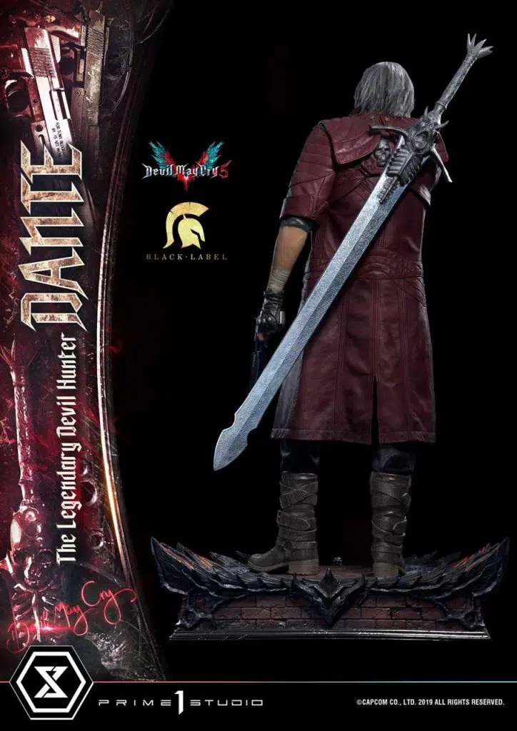 Estatueta de Dante, protagonista de Devil May Cry.