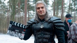 Filmagens da 3ª temporada de The Witcher são pausadas após Henry Cavil pegar COVID