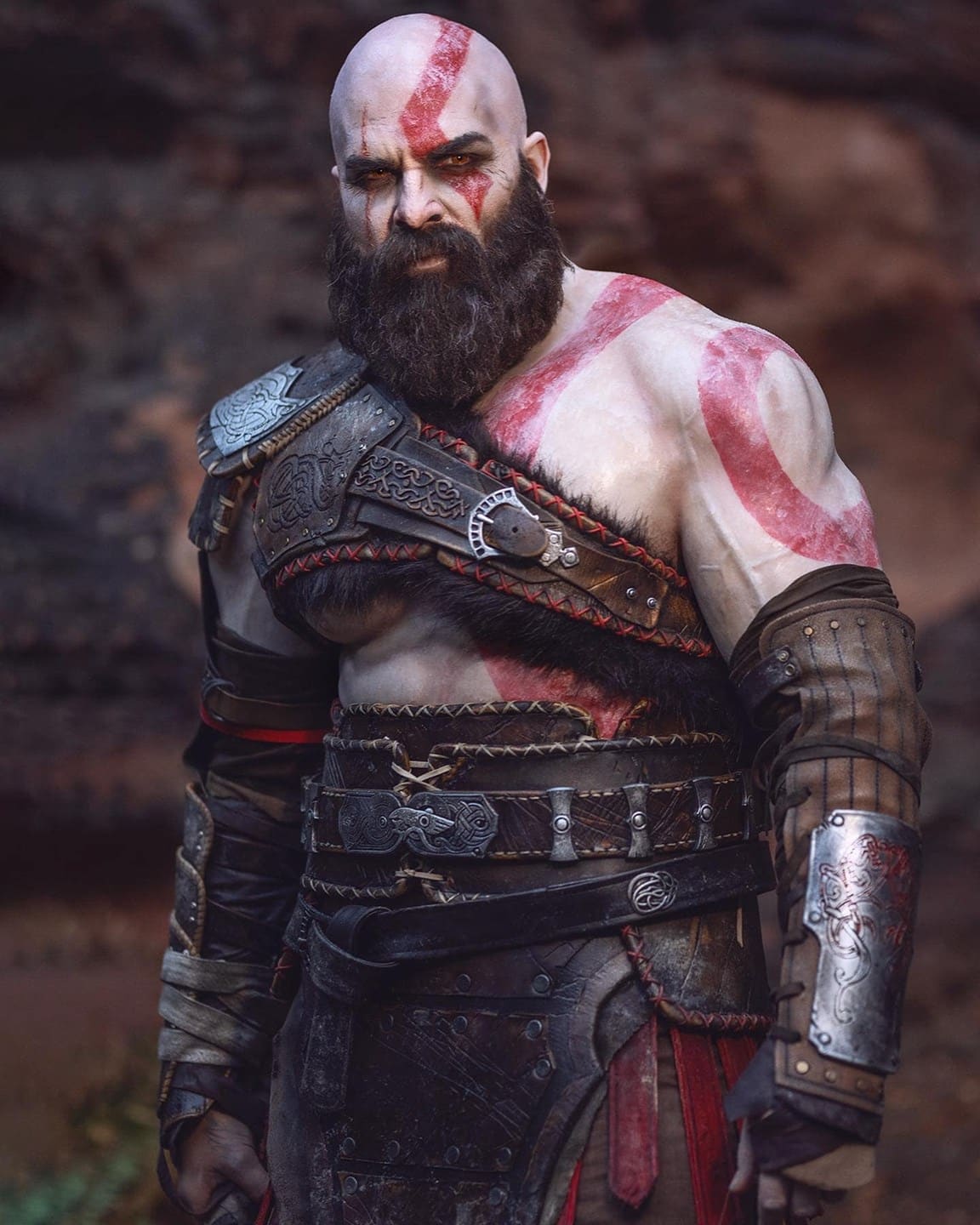 God of War Ragnarok: cosplay de Kratos impressiona no visual