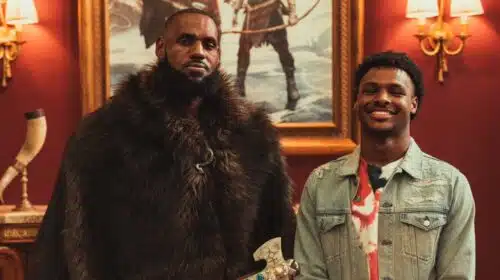 LeBron James, lenda da NBA, celebra sucesso de vendas de God of War Ragnarok