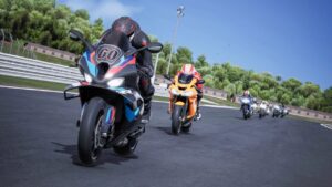 Patch de RIDE 5 adiciona criador de corridas online e modo de prática