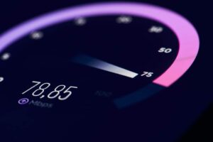 Velocidade de internet mobile e fixa melhoram no Brasil em 2023