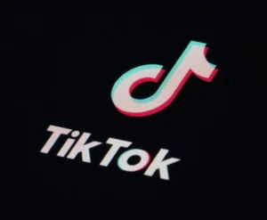 Roblox e Fortnite dominaram o TikTok gamer em 2024