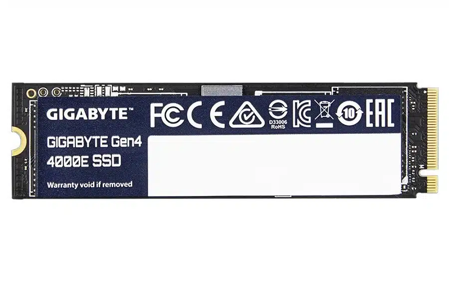 Foto de um dos novos SSDs da Gigabyte de frente.