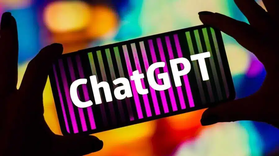 34% dos usuários de smartphones no Brasil já usam o ChatGPT, mostra pesquisa