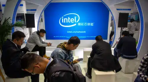 China pode banir Intel, AMD e Windows de computadores do governo