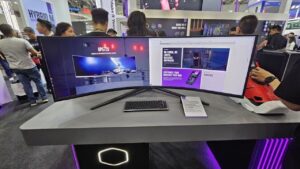 Cooler Master apresenta três monitores, incluindo o curvo 4K GP57ZS com 57″
