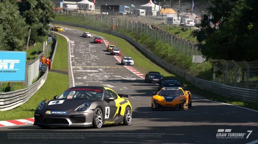 Como explica isso? Bug em Gran Turismo 7 faz carros voarem na largada