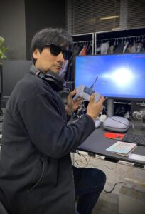 Com controle de Astro Bot, Kojima posta “construindo” DS2
