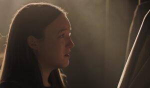 “Cena do casaco” foi uma das mais difíceis para Bella Ramsey em The Last of Us