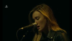 “Ellie do jogo” canta no fim do Episódio 2 da Season 2 de The Last of Us