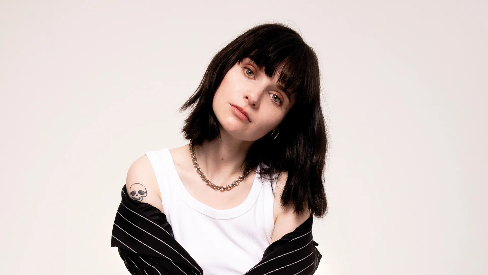 Netflix escala mais dois nomes para a série live-action de Assassin’s Creed 1 Lola Petticrew