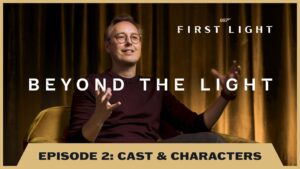 007 First Light revela Alastair Mackenzie como Q
