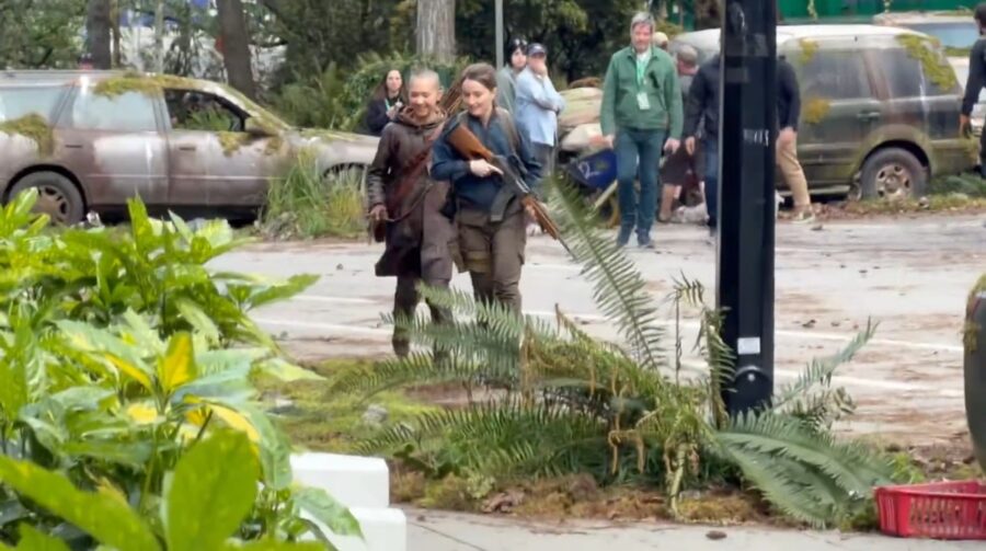 The Last of Us da HBO tem Abby e Lev em ação nas gravações