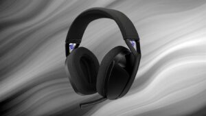 Headset gamer Logitech G321 Lightspeed entra em oferta na Amazon